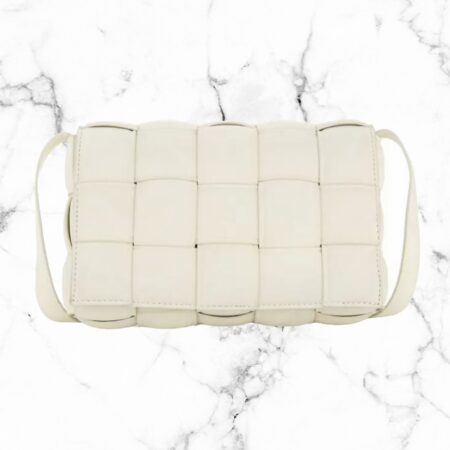 Crossbody bag gevlochten crème