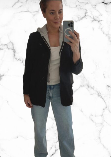 Zwarte blazer met capuchon