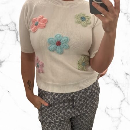 Witte top met bloemen