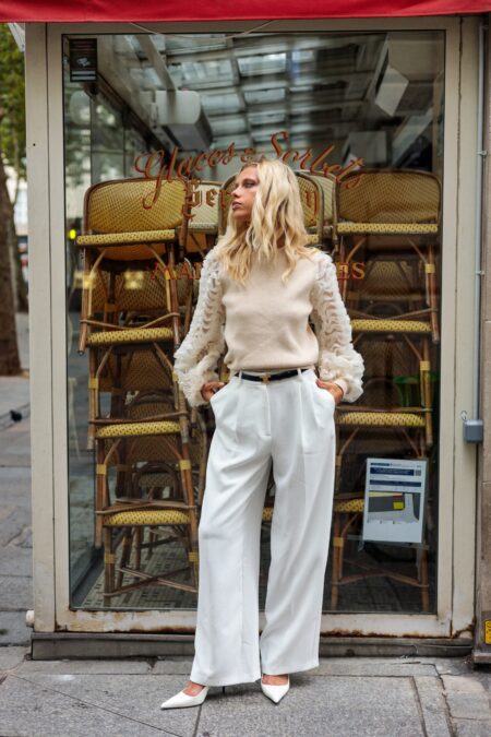 Beige trui met ruffle mouwen